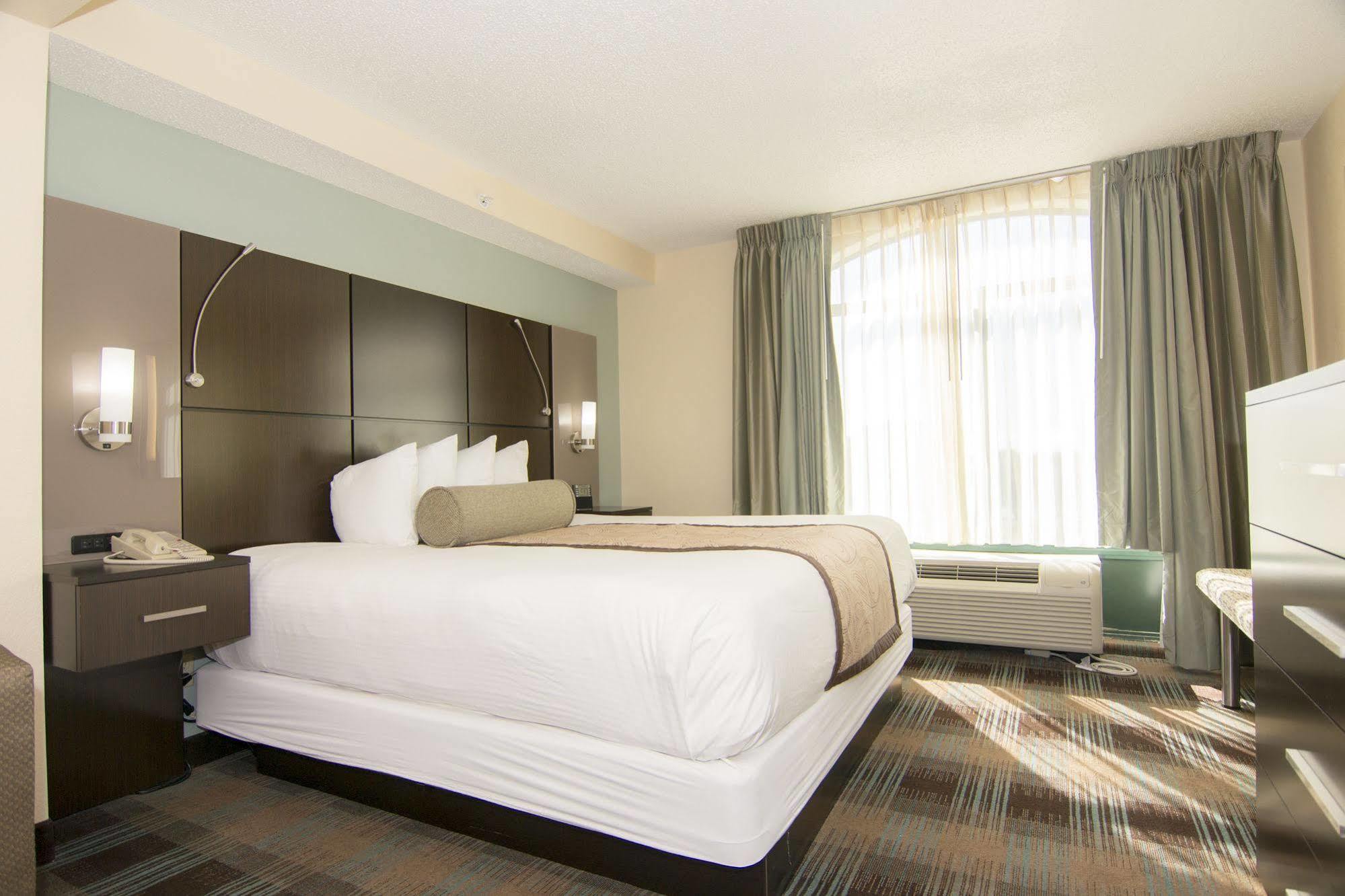 Wingate By Wyndham - Orlando International Airport- Free Hot Breakfast Hotel Exterior photo